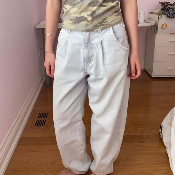 Zara Denim - zara light wash baggy balloon/barrel jeans, size 2